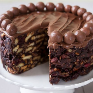 Biscuit and Chocolate Cake