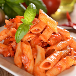 Penne with Tomato and Basil Sauce