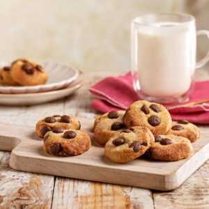 Almond and chocolate biscuits